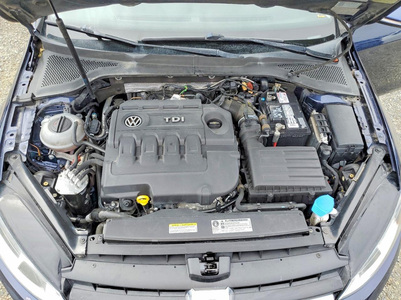 2015 VOLKSWAGEN GOLF