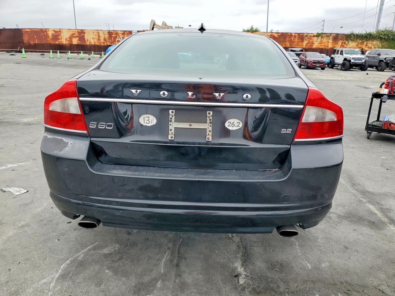 2010 VOLVO S80