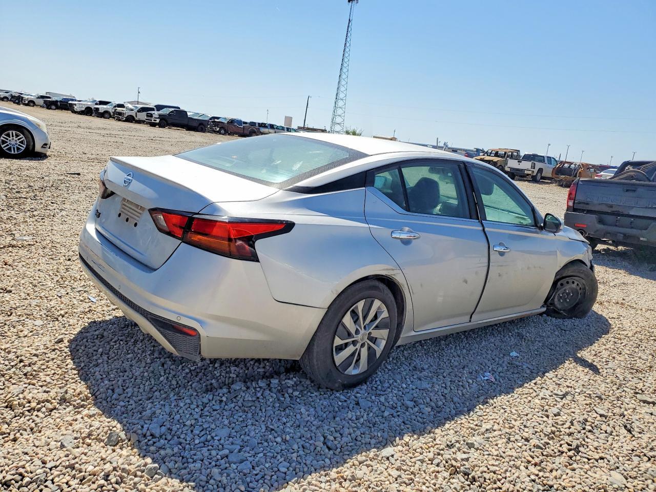 2021 NISSAN ALTIMA