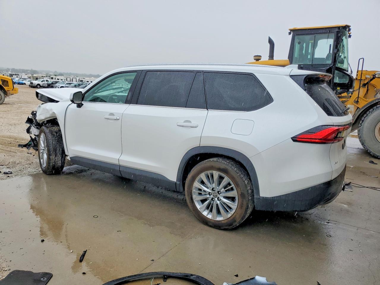 2024 TOYOTA HIGHLANDER