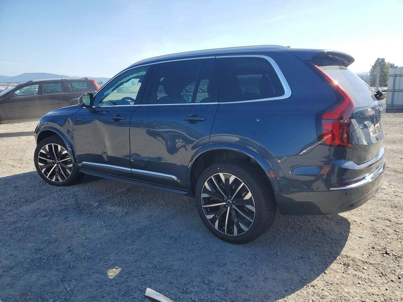 2026 VOLVO XC90