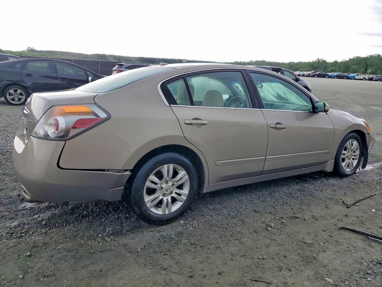 2012 NISSAN ALTIMA