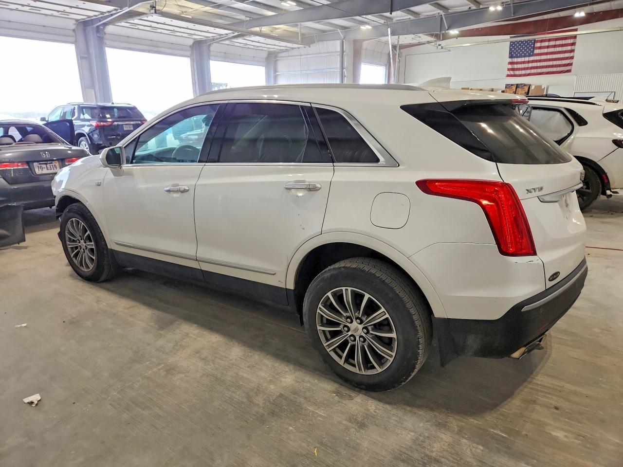 2017 CADILLAC XT5