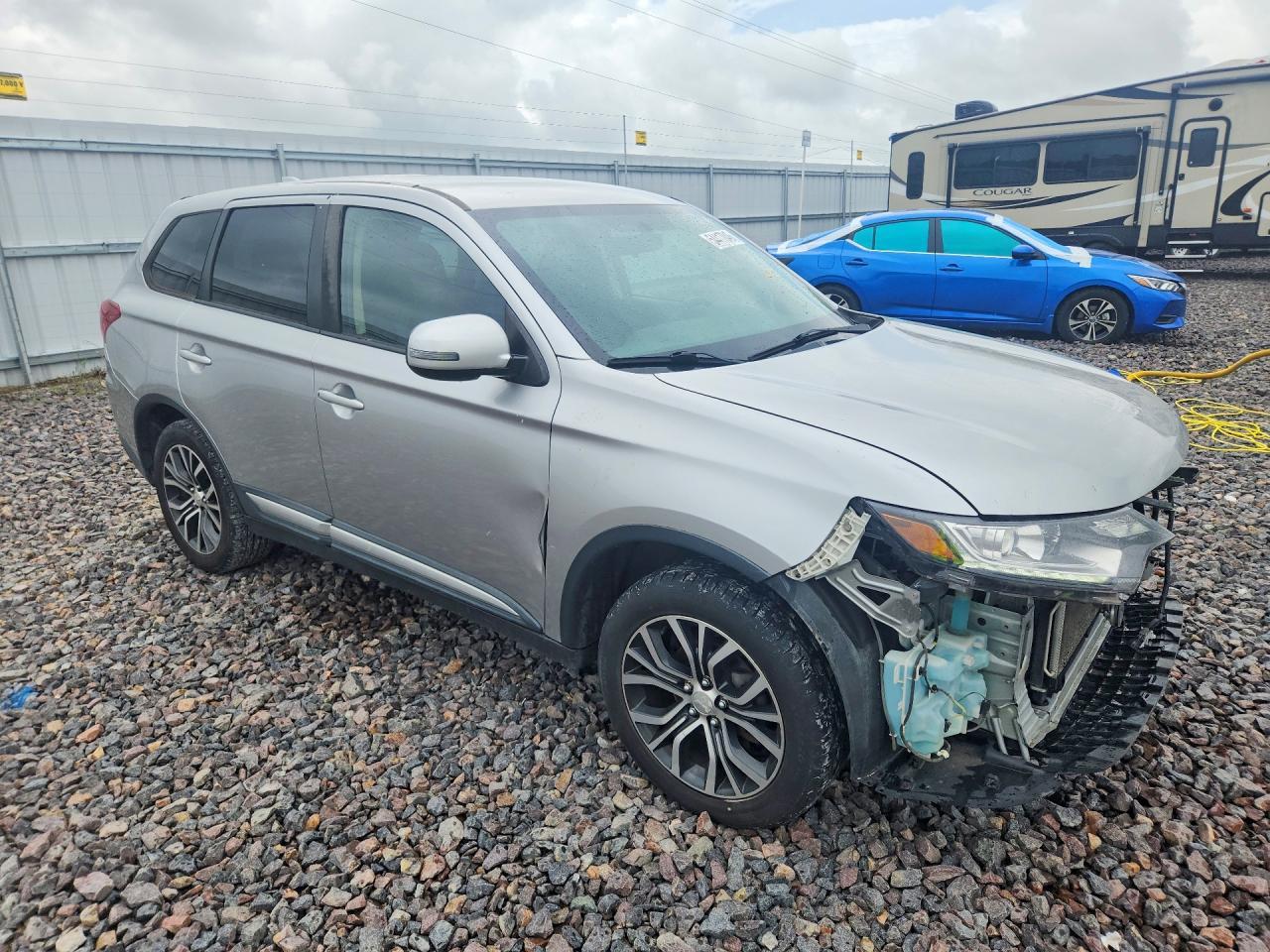 2018 MITSUBISHI outlander
