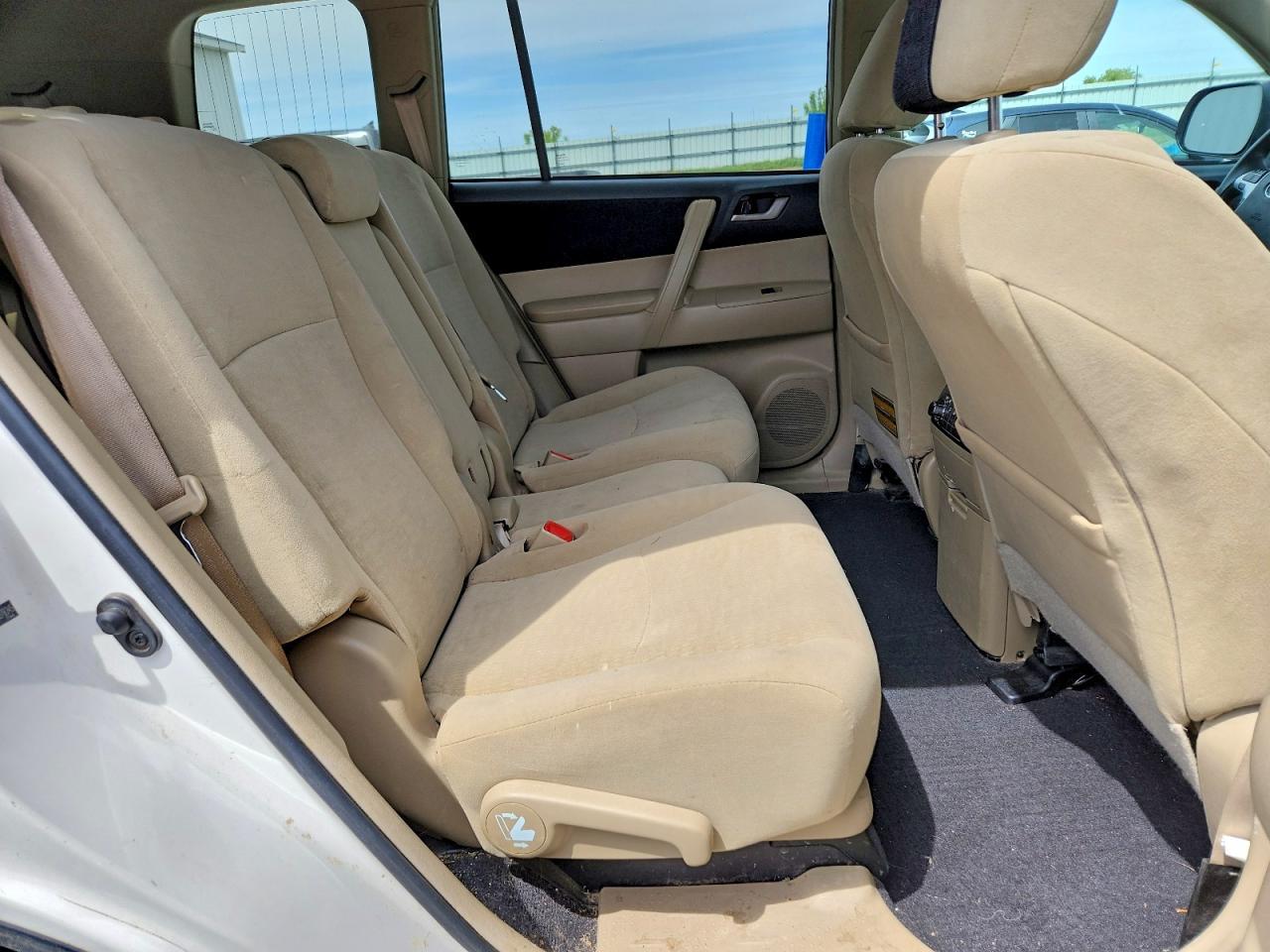 2013 TOYOTA HIGHLANDER