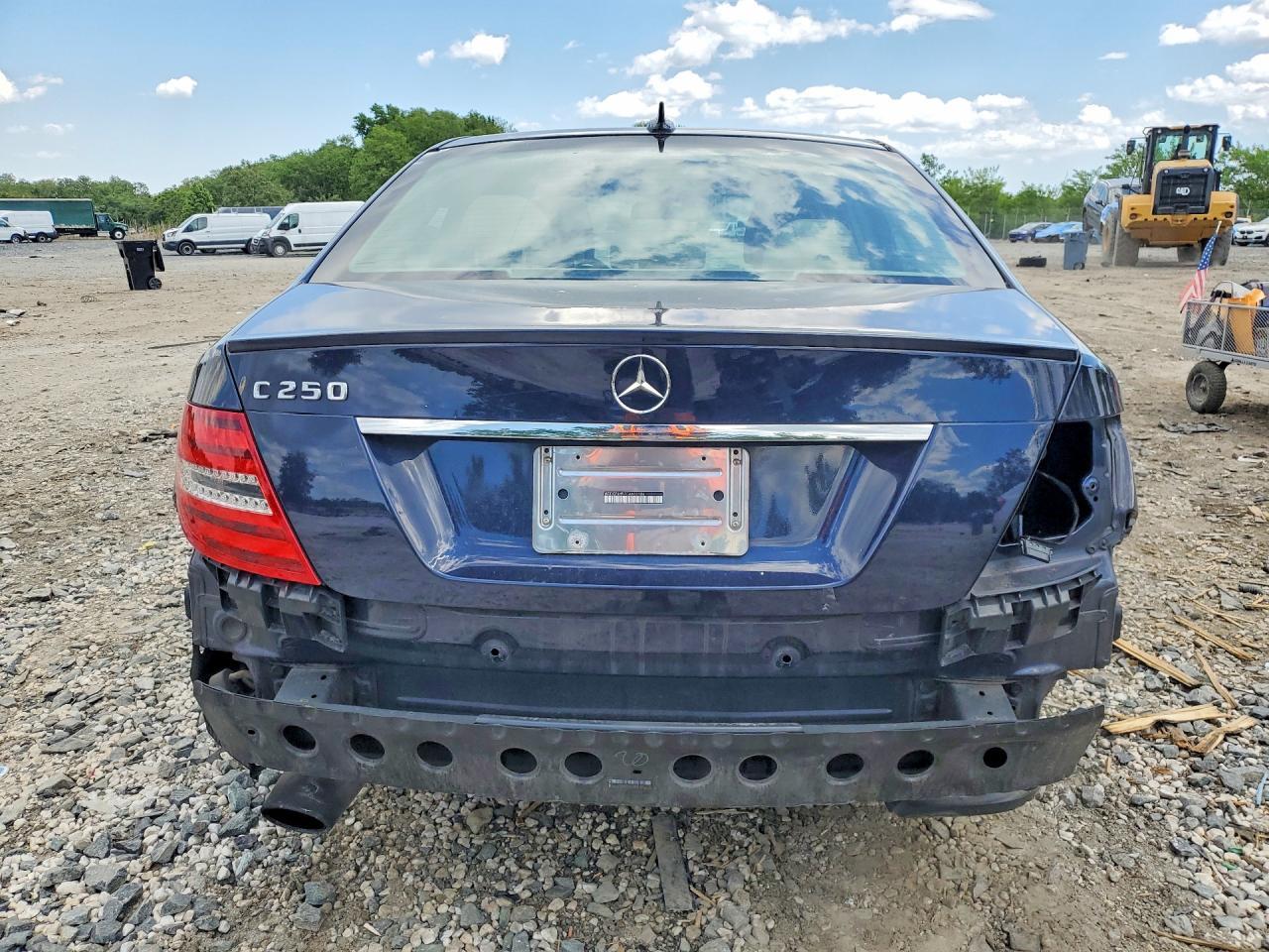 2012 MERCEDES-BENZ C-CLASS