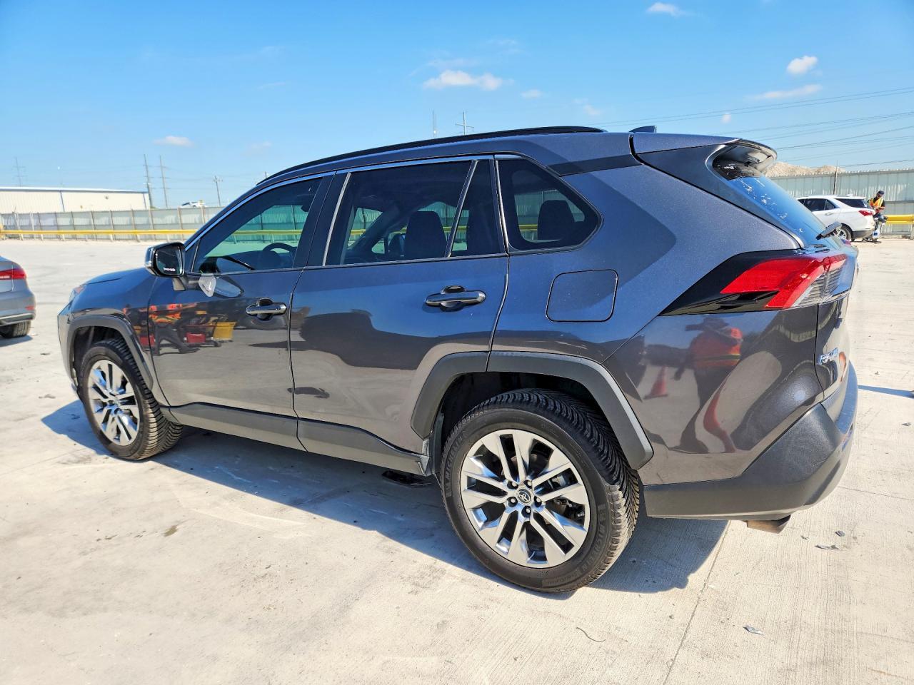 2019 TOYOTA RAV4