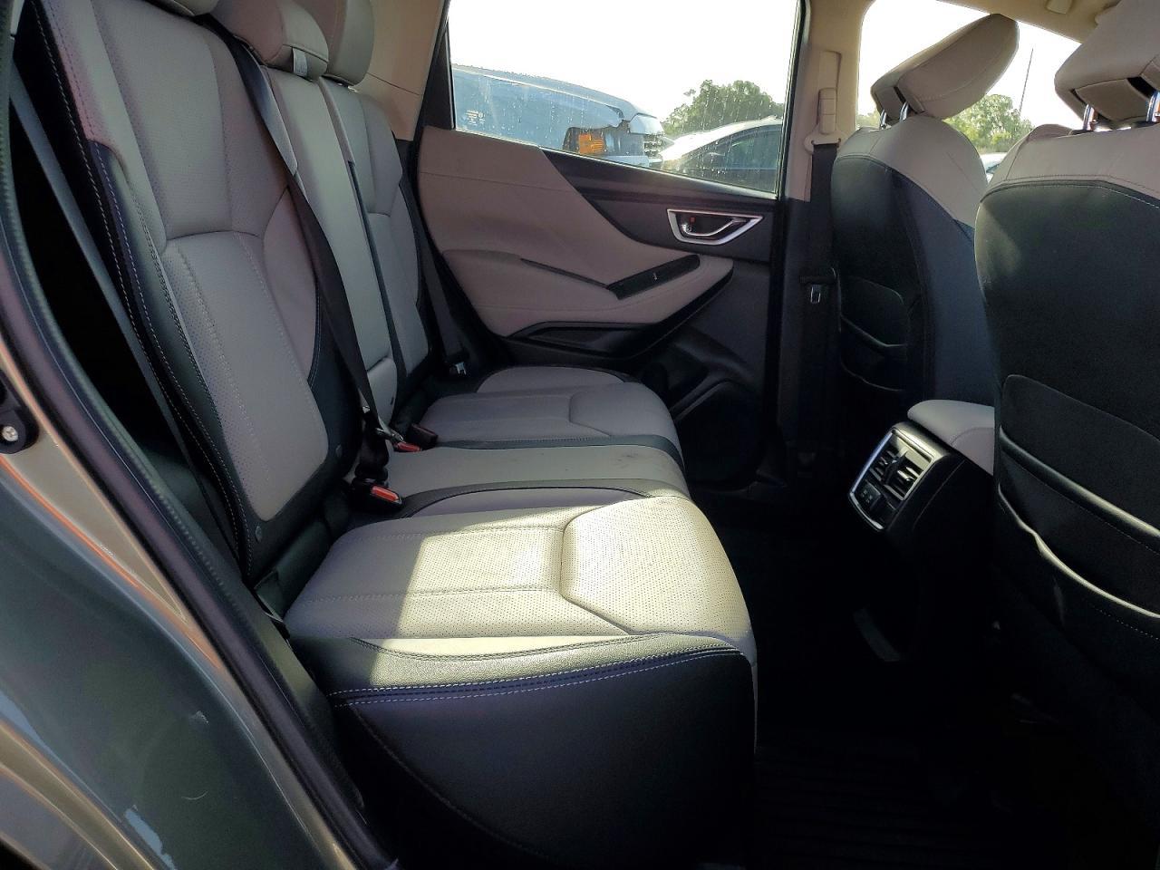 2021 SUBARU FORESTER
