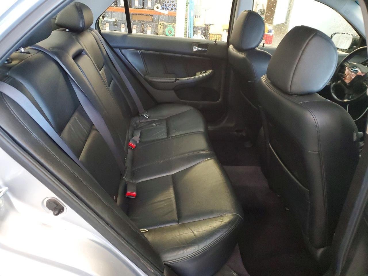 2004 HONDA ACCORD
