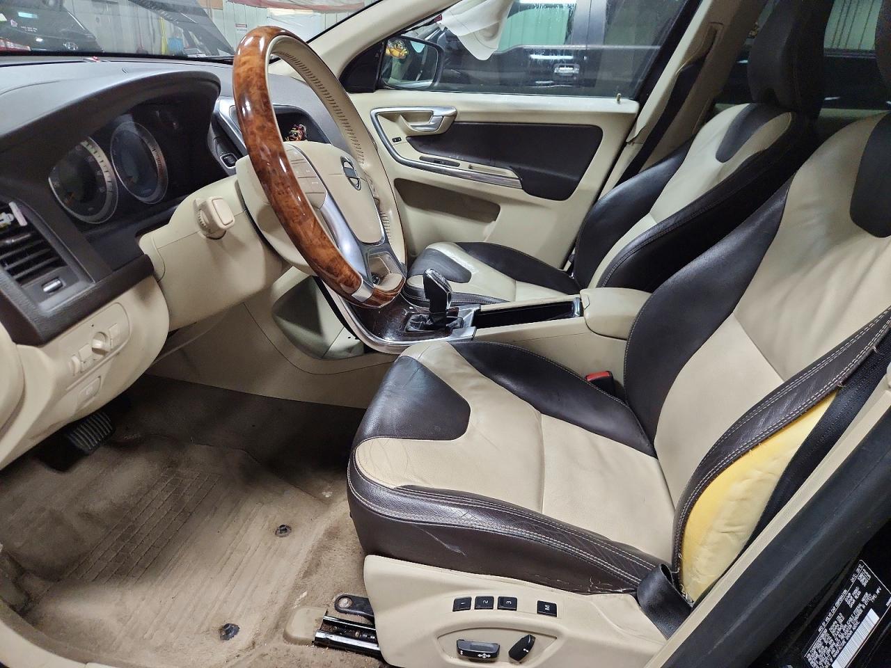 2013 VOLVO XC60