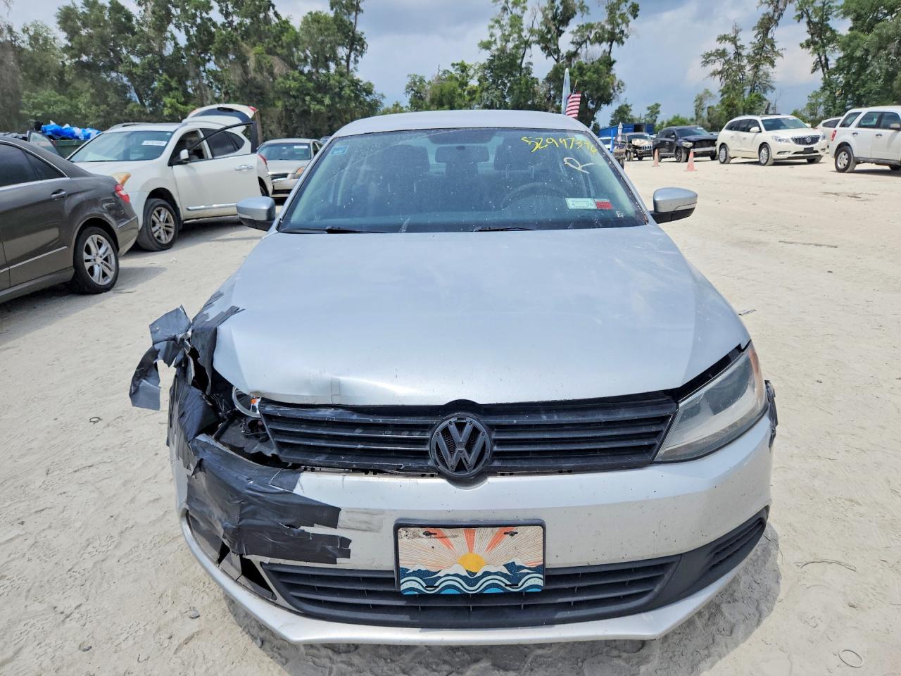 2011 VOLKSWAGEN JETTA