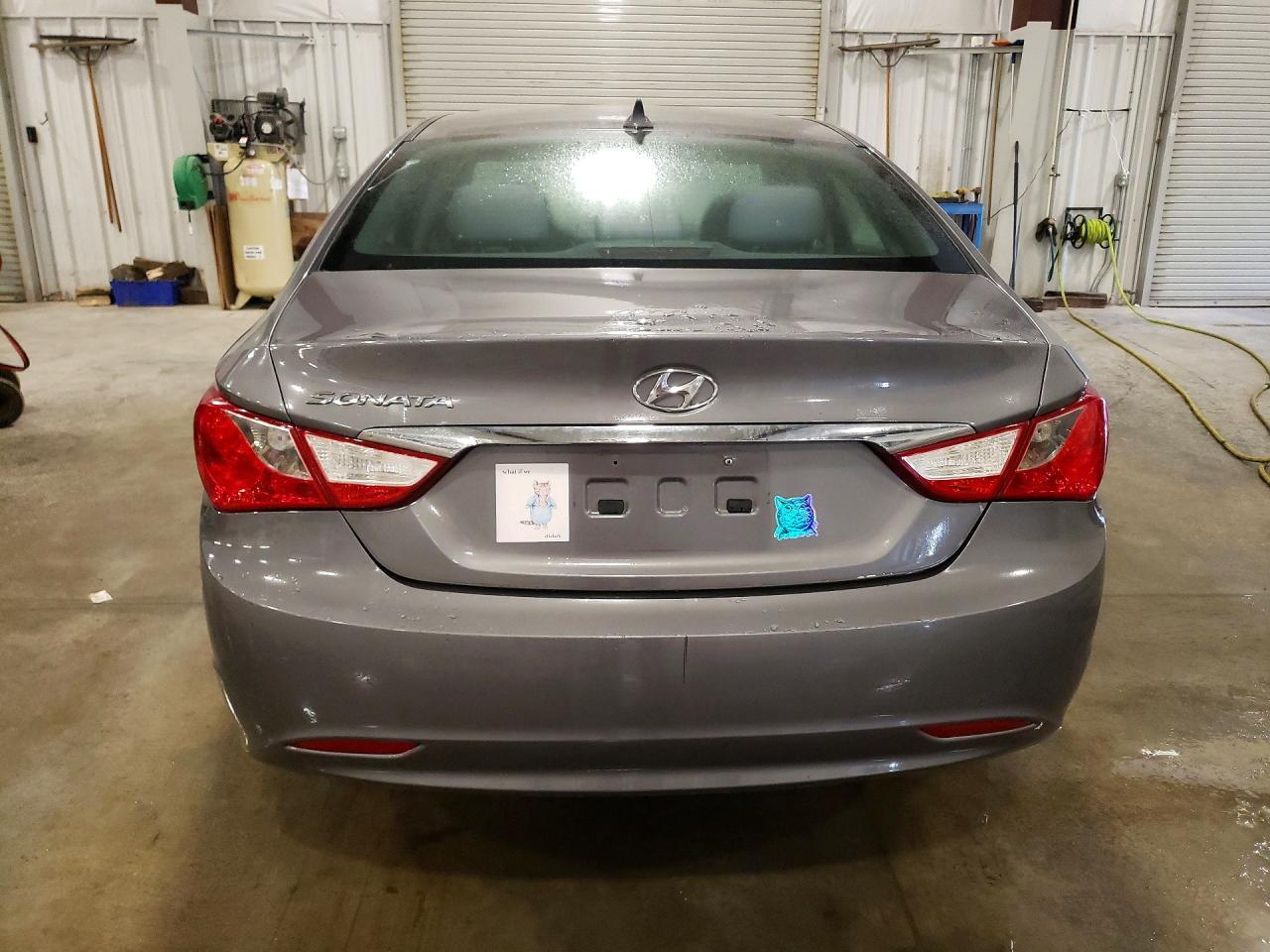 2011 HYUNDAI SONATA