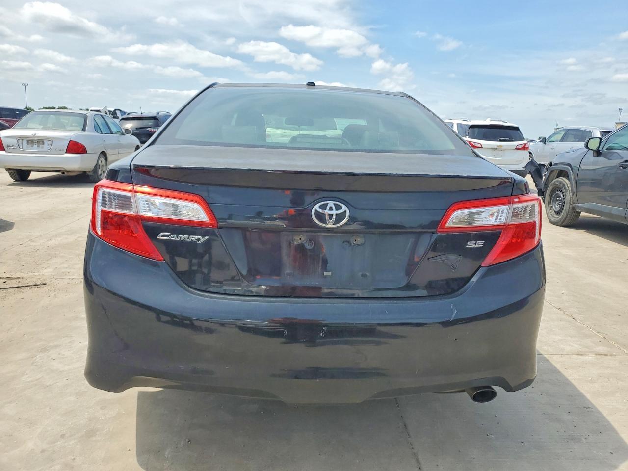 2012 TOYOTA CAMRY