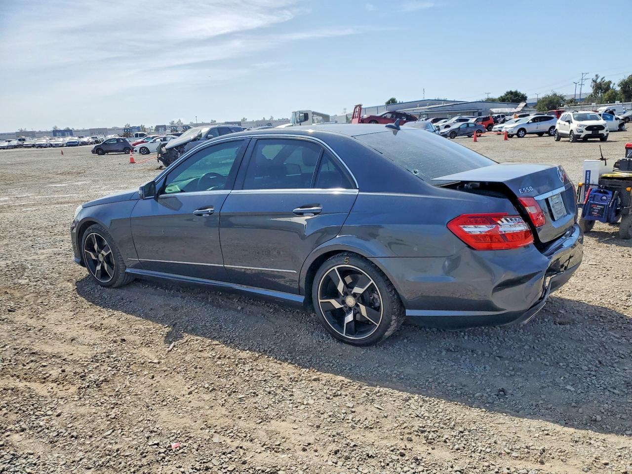 2011 MERCEDES-BENZ E-Class