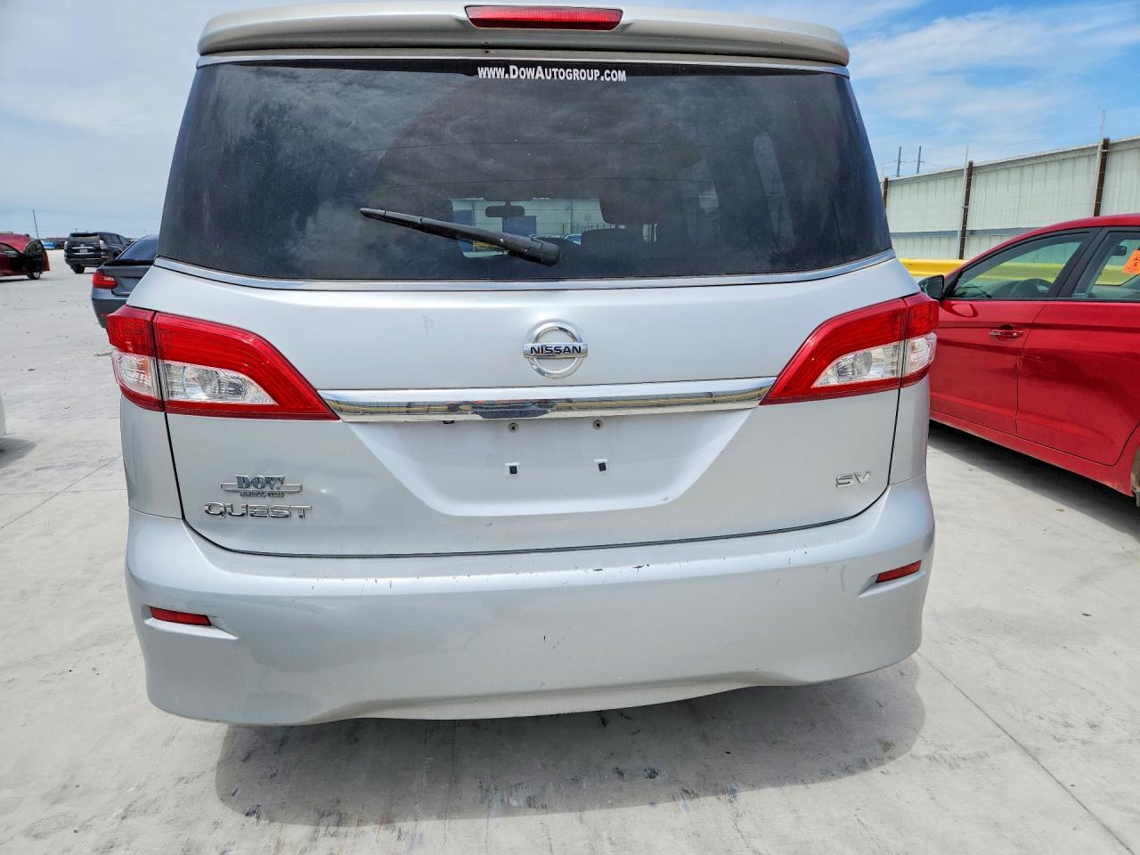 2014 NISSAN Quest