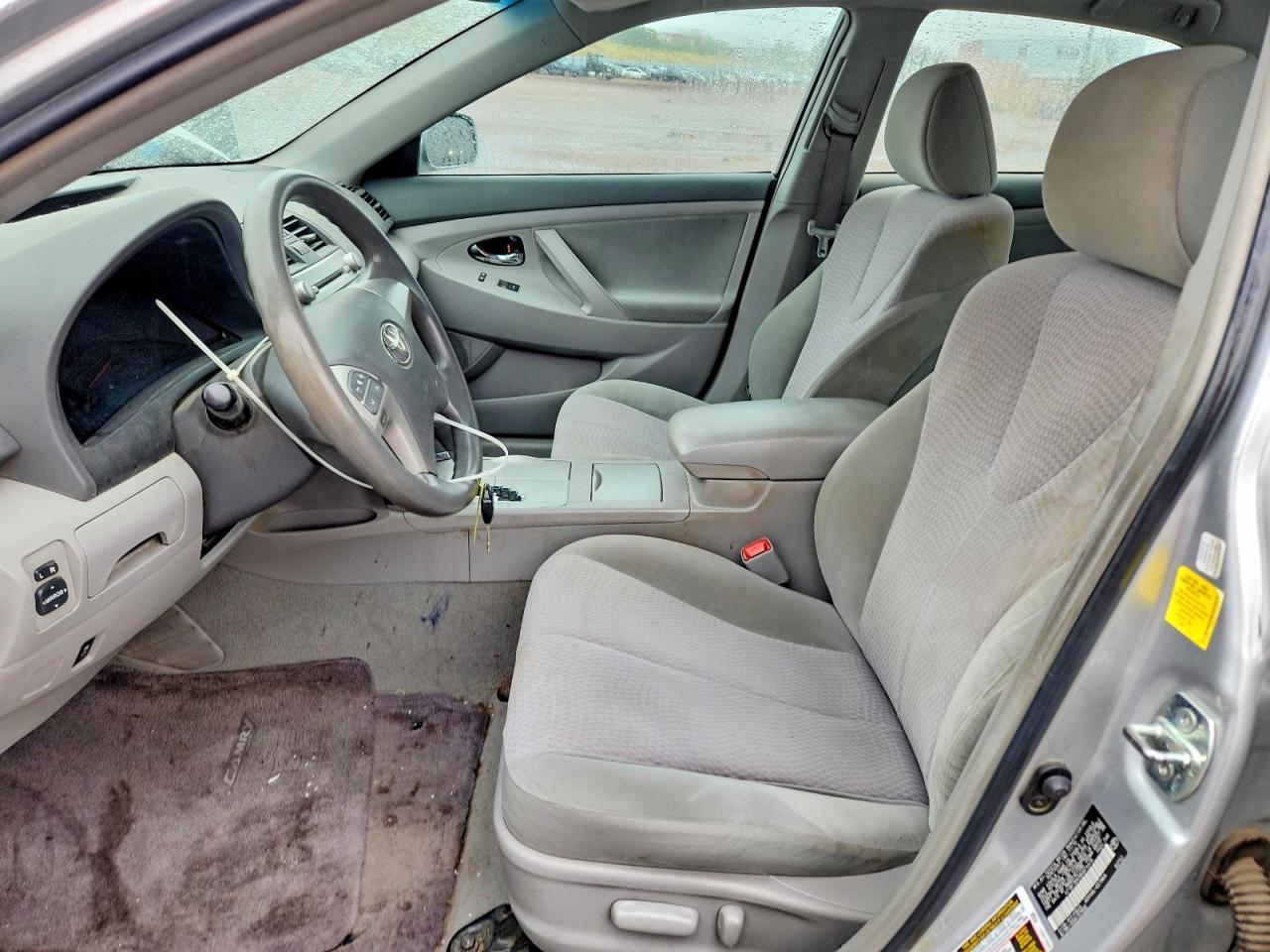 2011 TOYOTA CAMRY