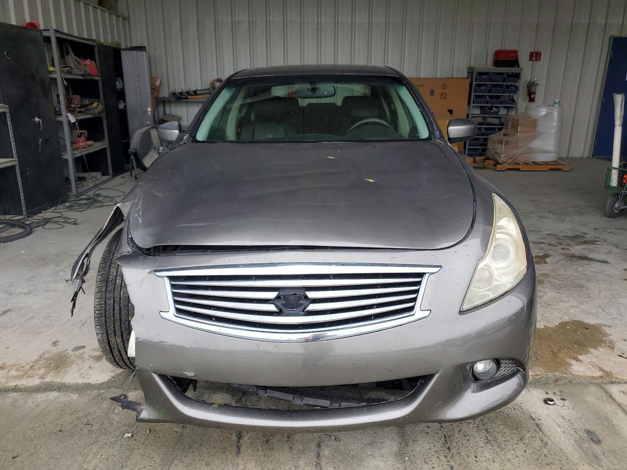 2011 INFINITI G25