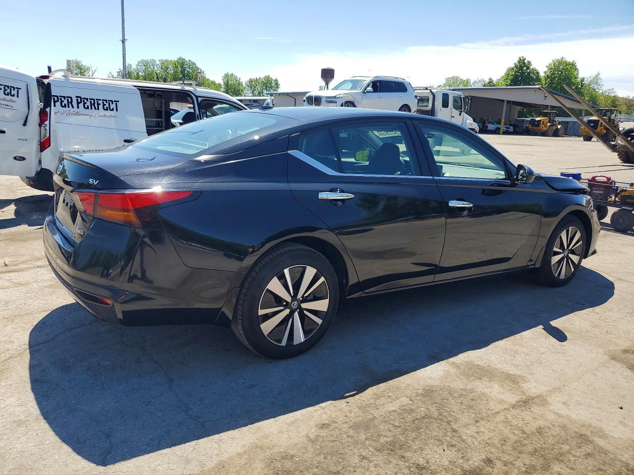 2022 NISSAN ALTIMA