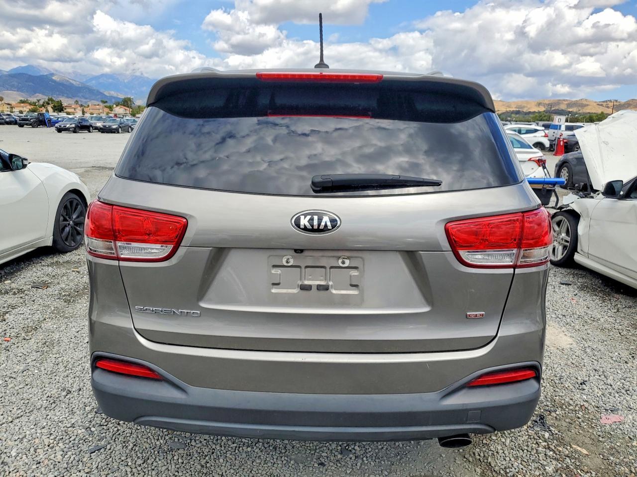 2017 KIA SORENTO