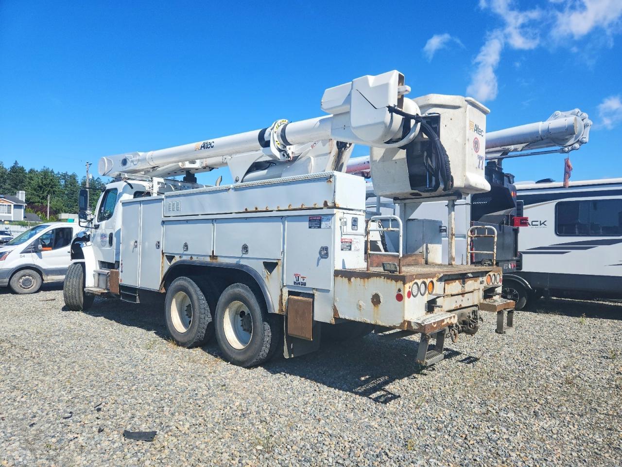 2016 FREIGHTLINER M2 106