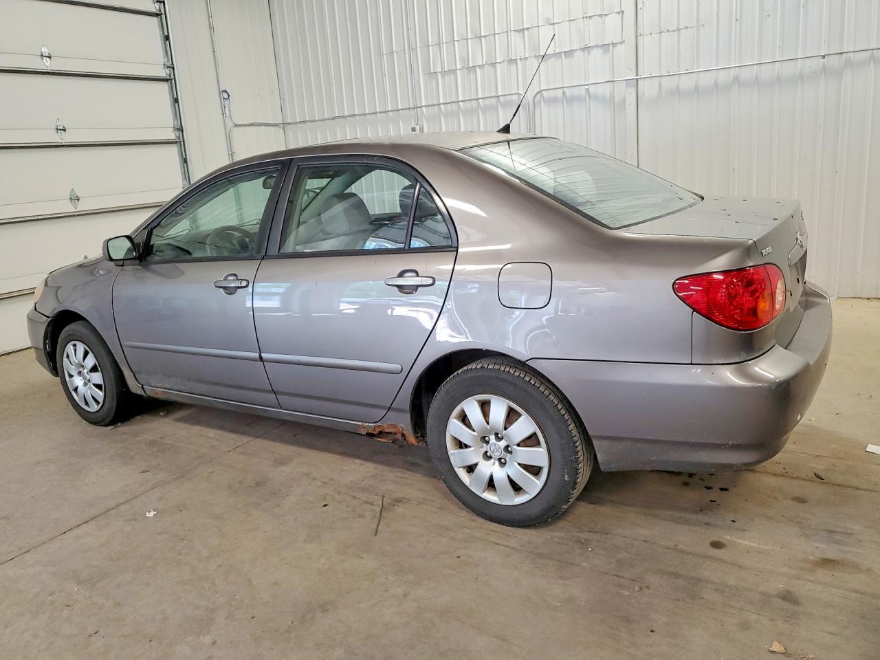 2004 TOYOTA COROLLA