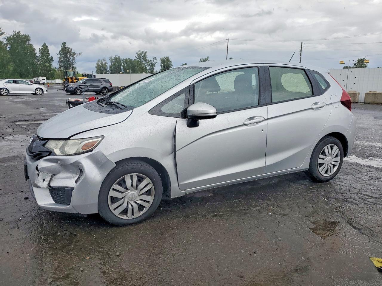 2016 HONDA FIT