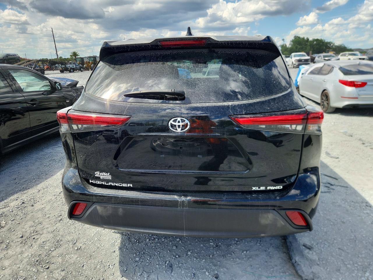 2022 TOYOTA HIGHLANDER
