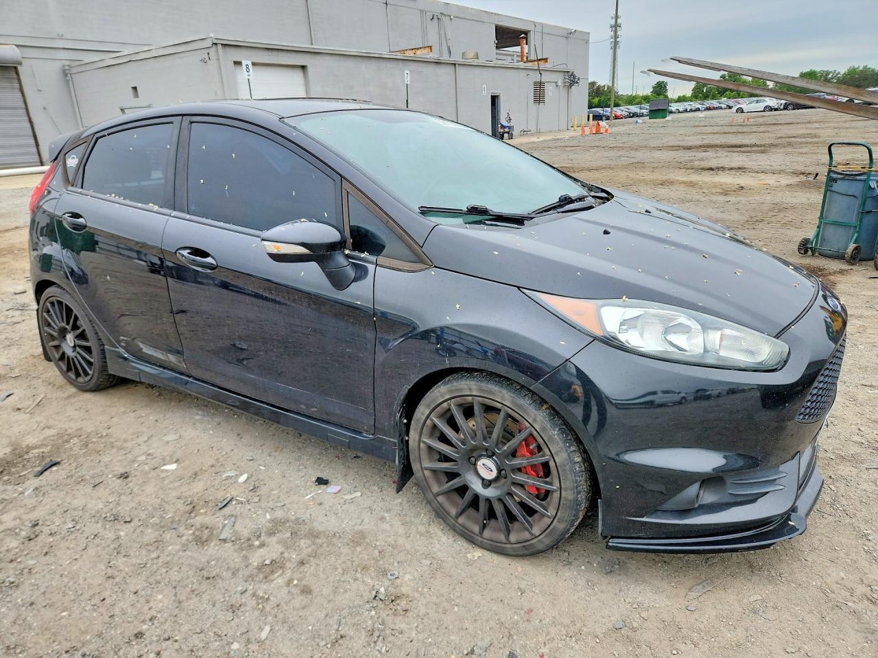 2014 FORD Fiesta
