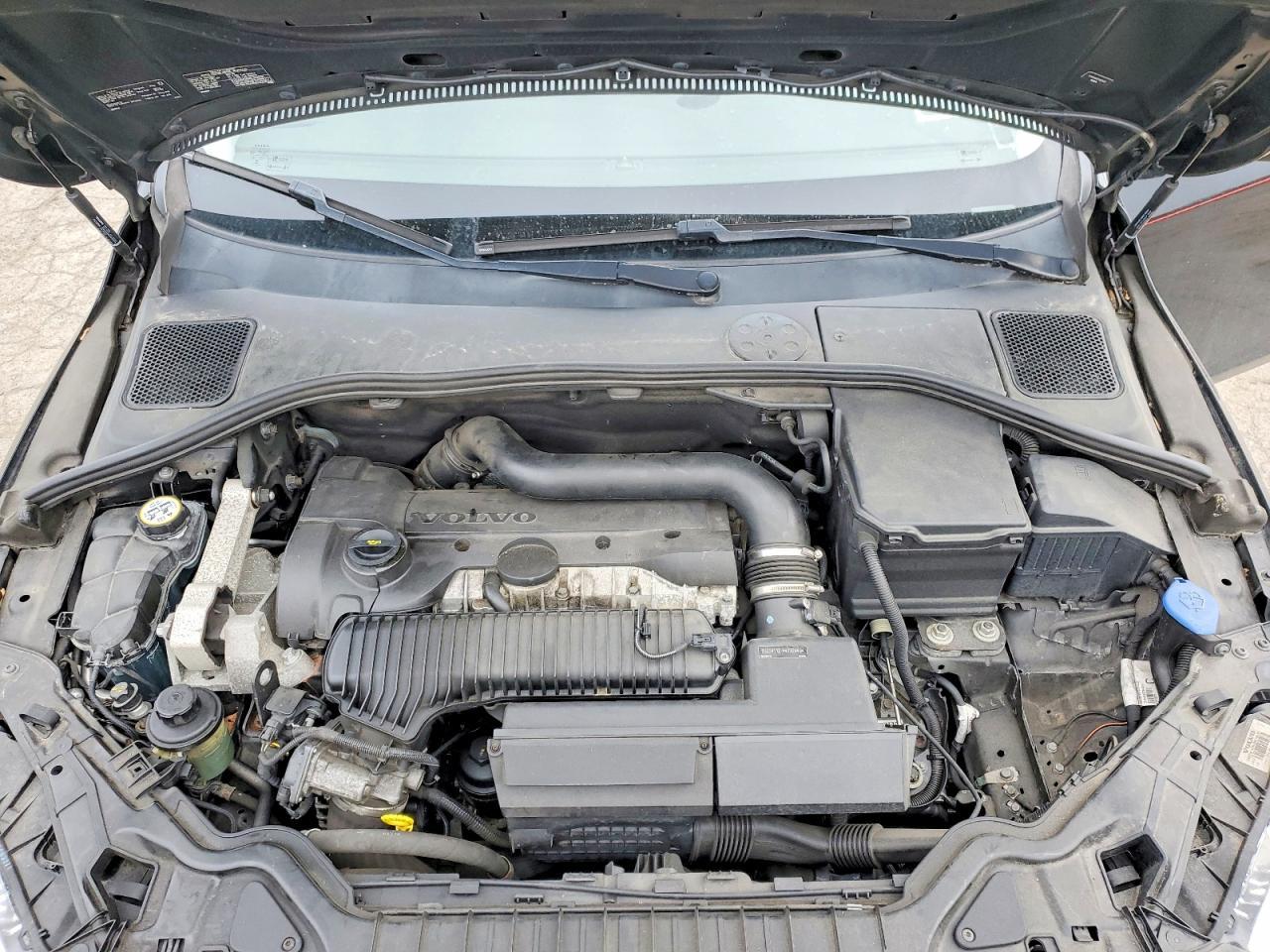 2015 VOLVO V60