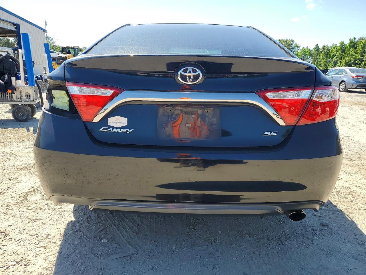 2017 TOYOTA CAMRY