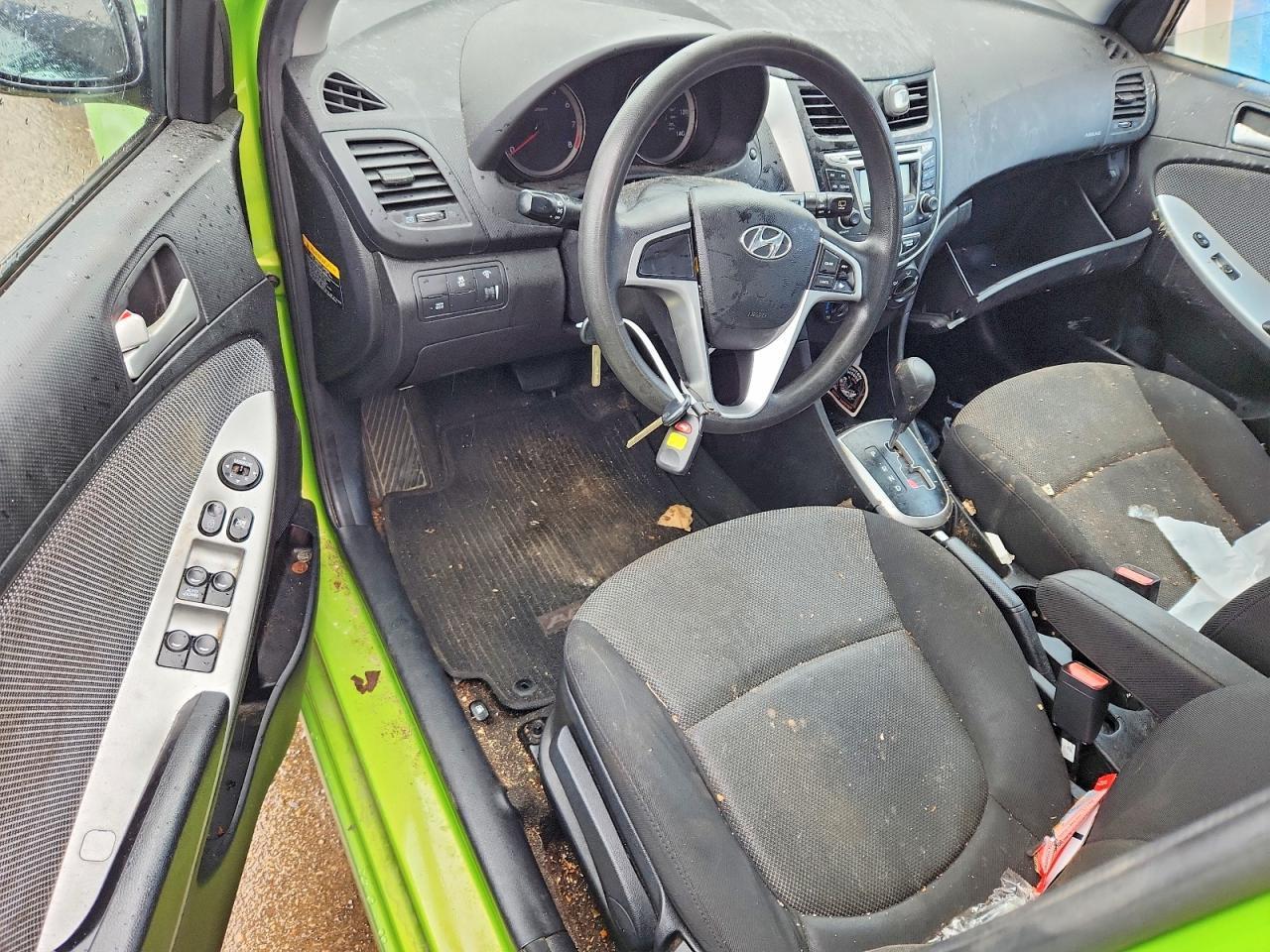 2013 HYUNDAI ACCENT