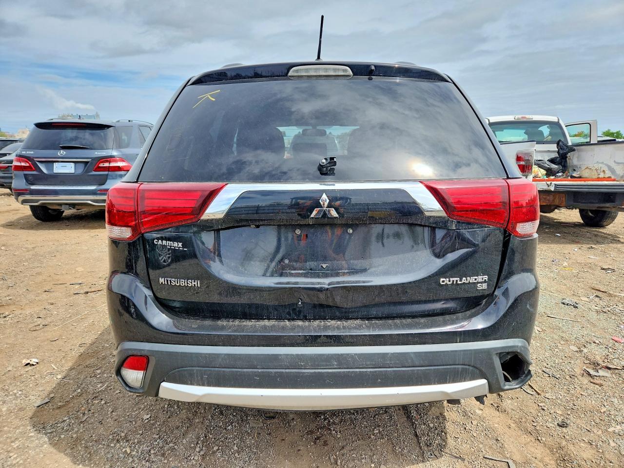 2016 MITSUBISHI outlander