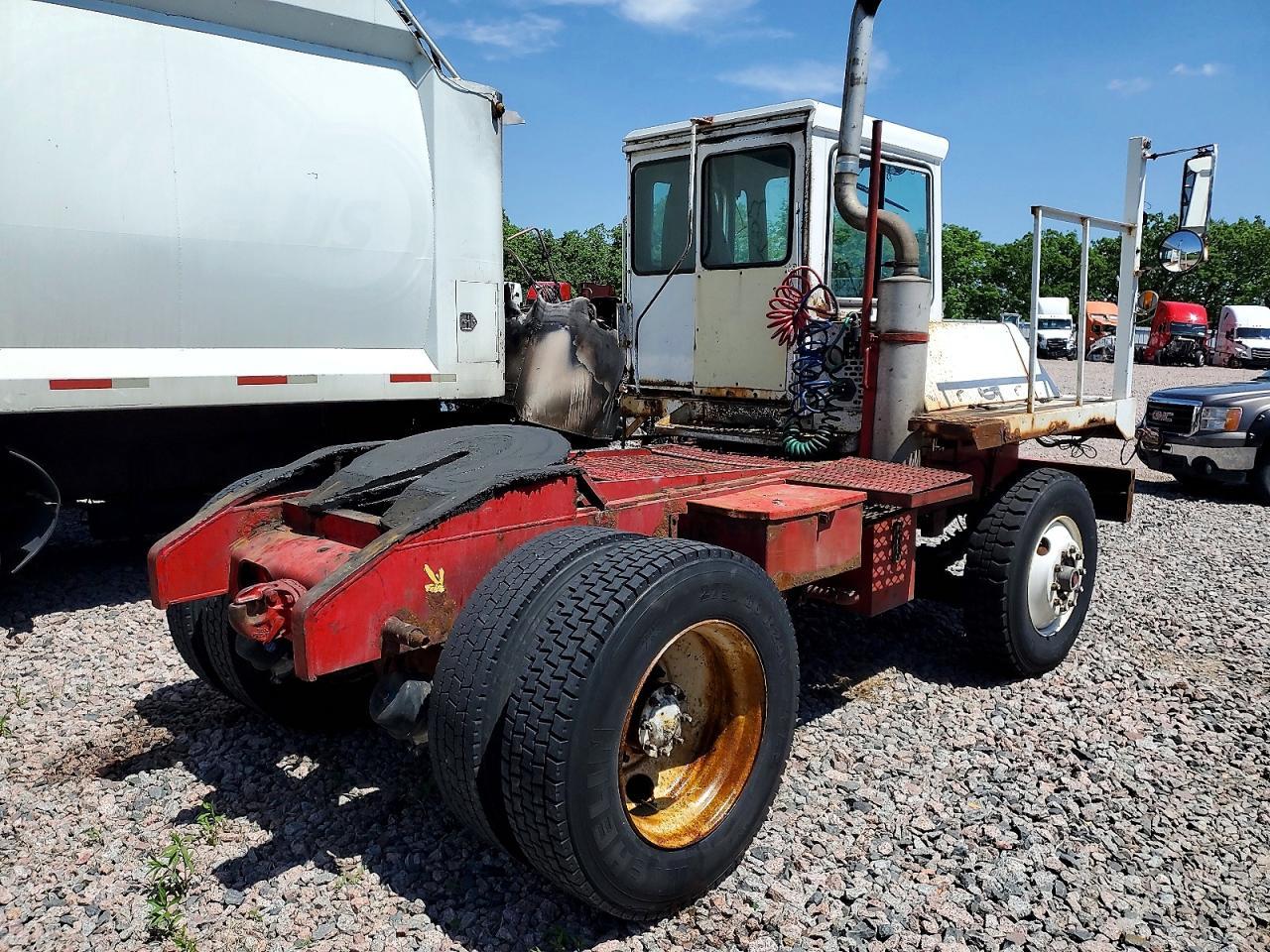 1994 Capacity Tj5000