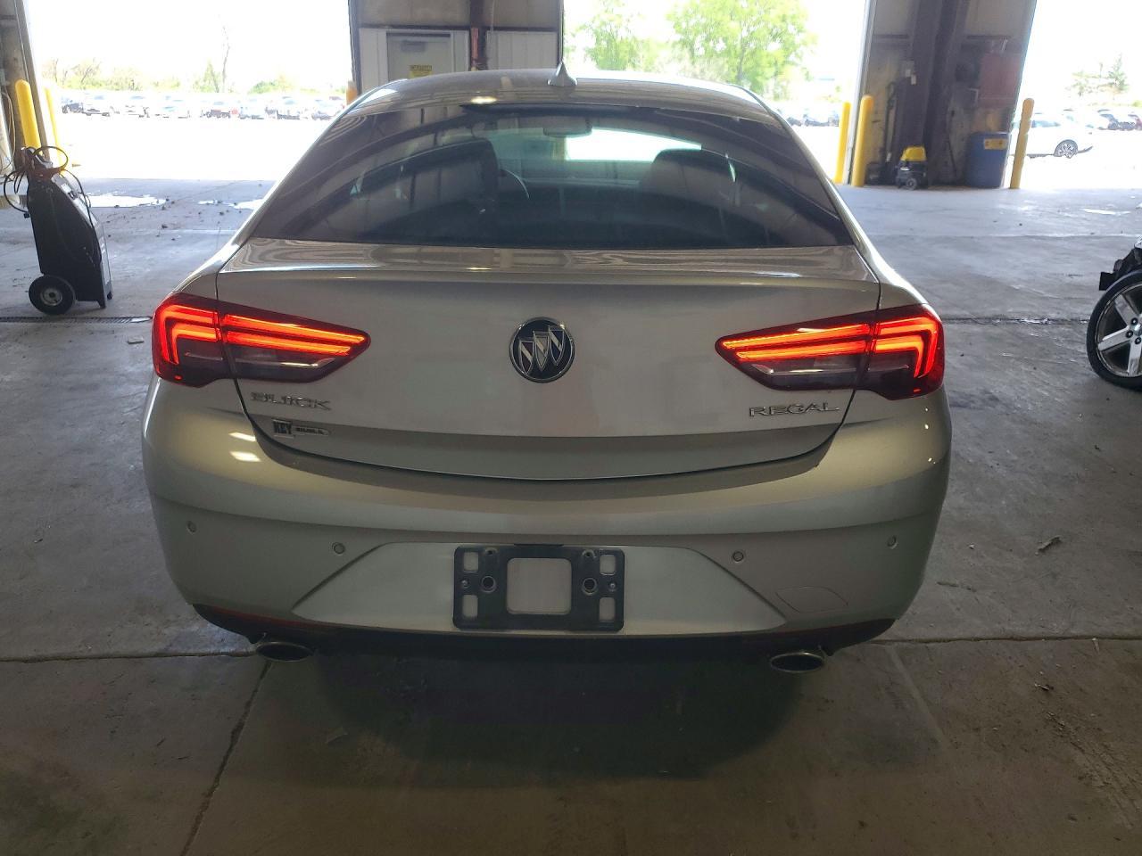 2018 BUICK Regal