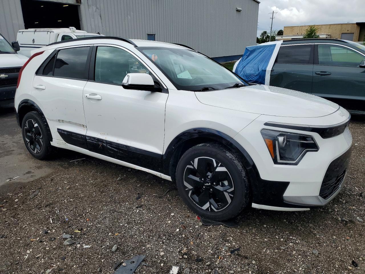 2024 KIA Niro