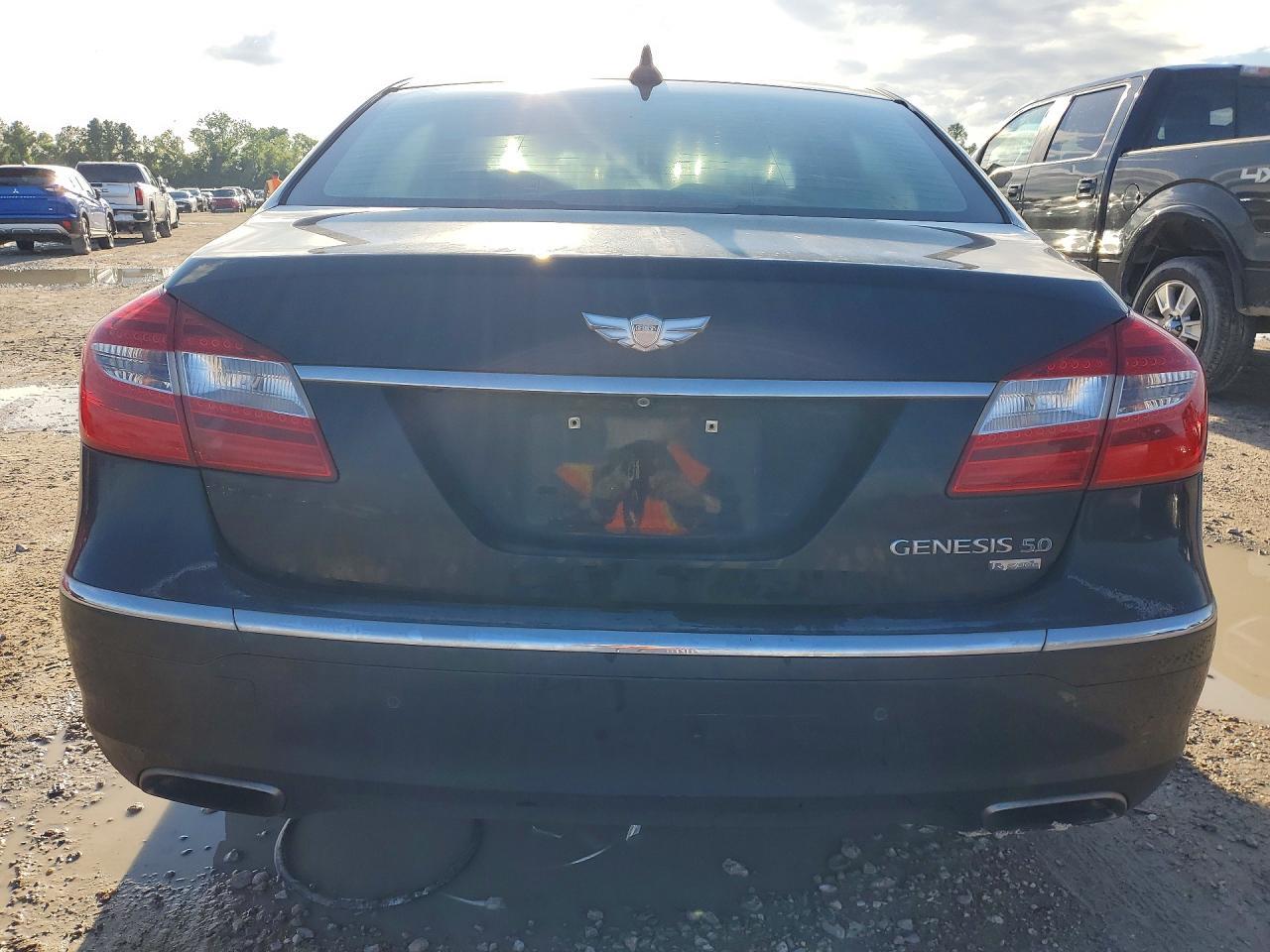 2012 HYUNDAI GENESIS