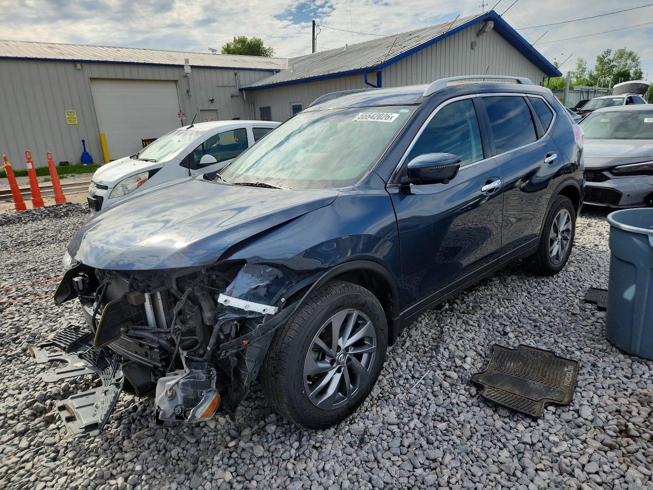2016 NISSAN ROGUE