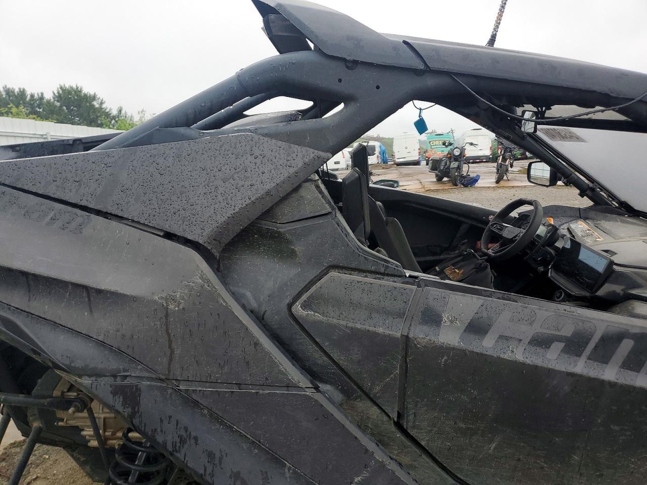 2024 CAN-AM Maverick