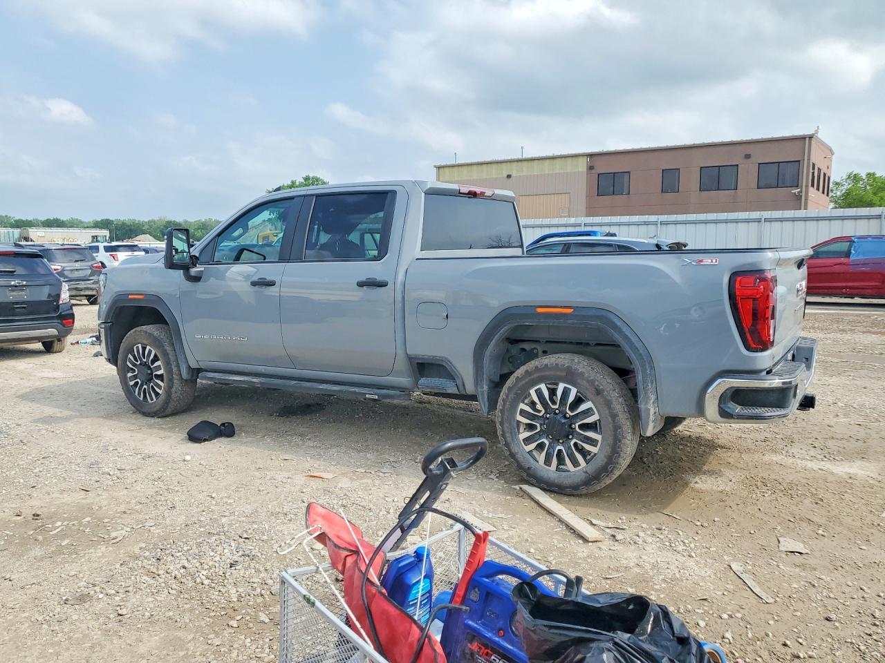 2024 GMC Sierra
