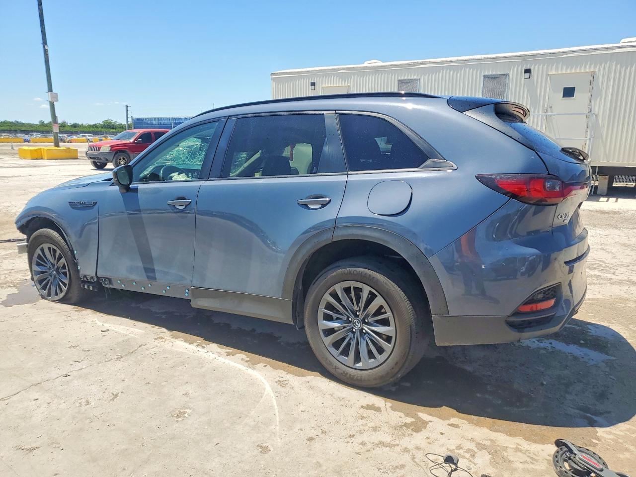 2025 MAZDA Cx-70