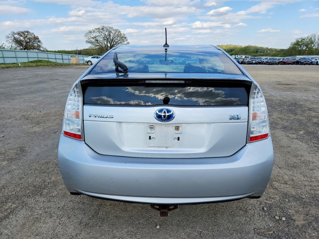 2010 TOYOTA PRIUS