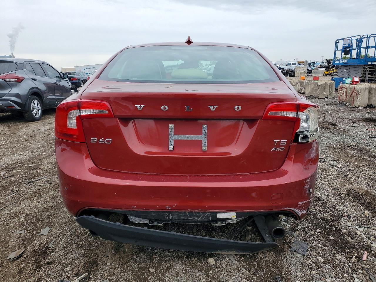 2013 VOLVO S60