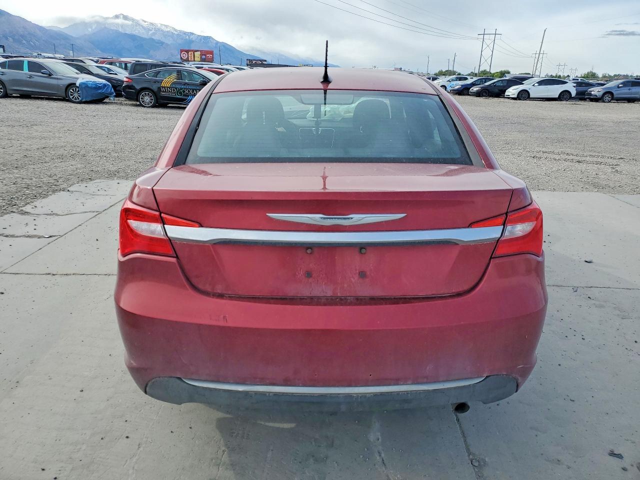 2013 CHRYSLER 200