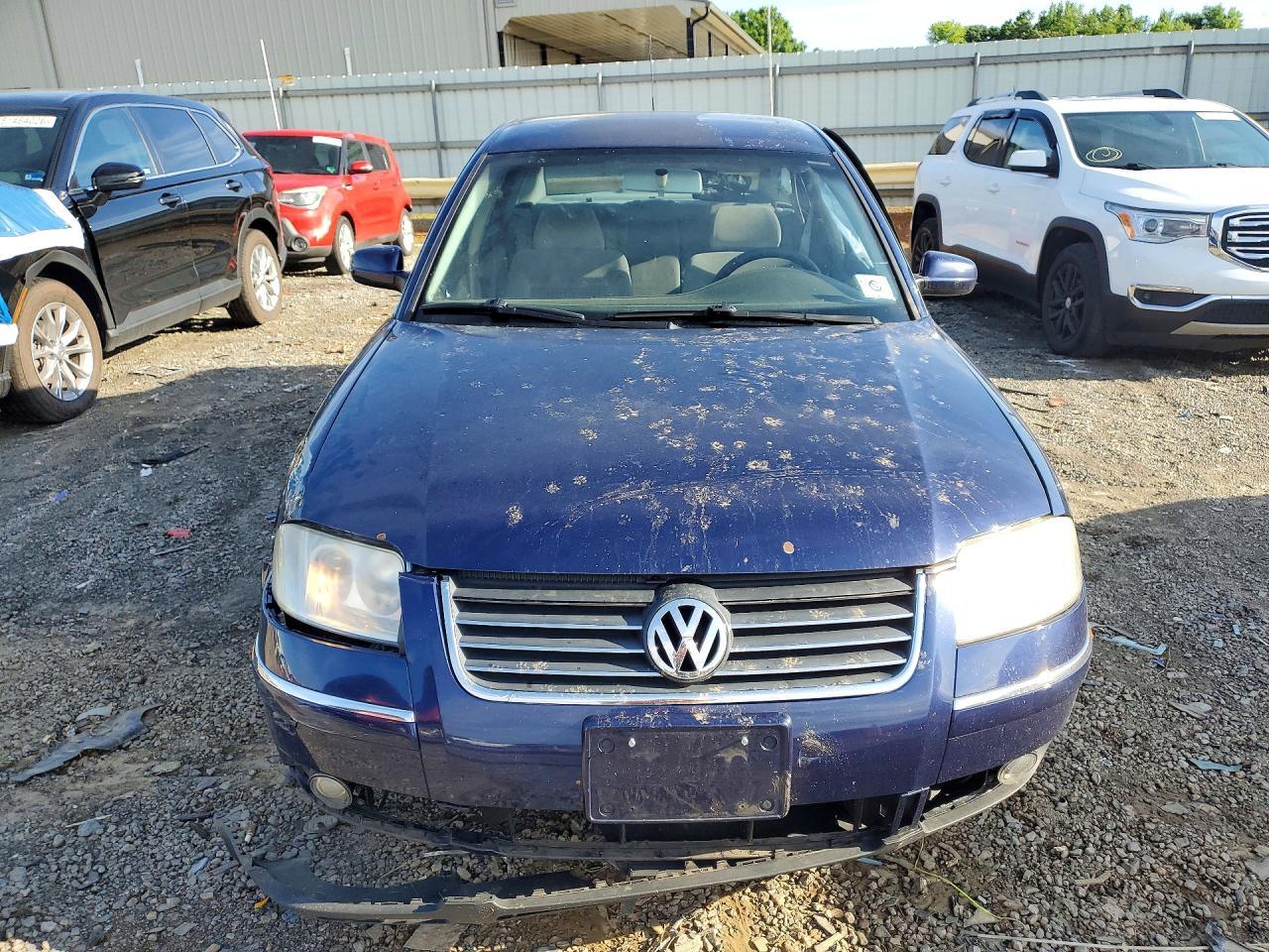 2002 VOLKSWAGEN Passat