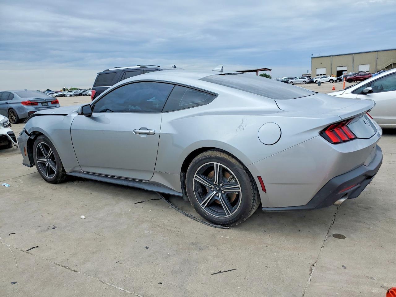 2025 FORD MUSTANG