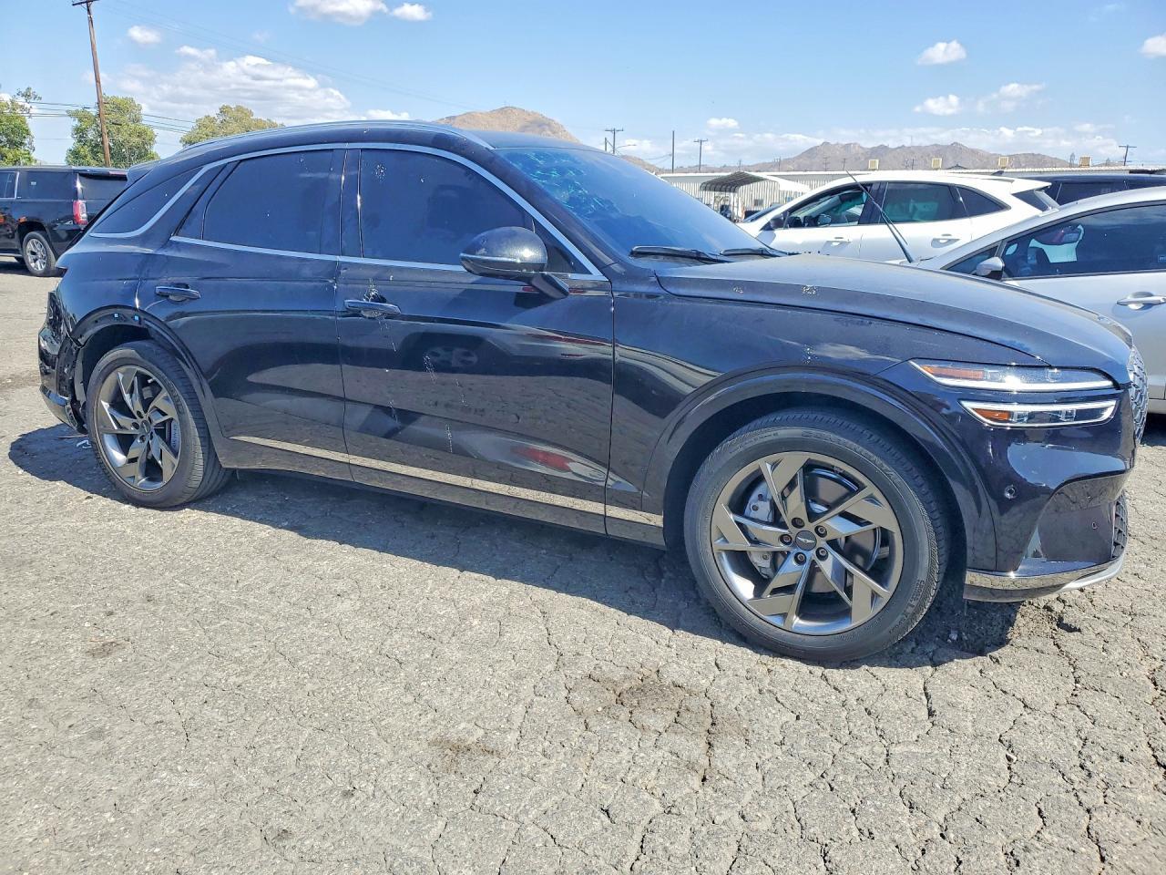 2024 GENESIS GV70