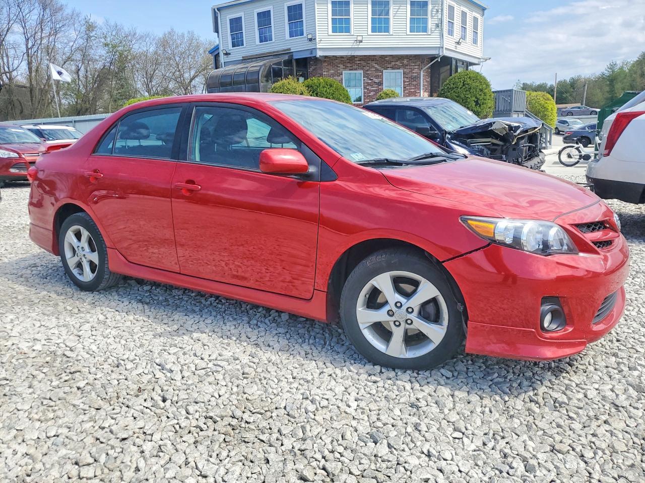 2013 TOYOTA COROLLA