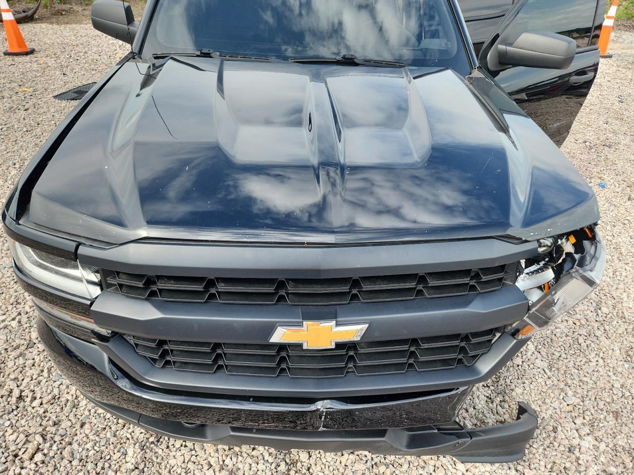 2018 CHEVROLET Silverado