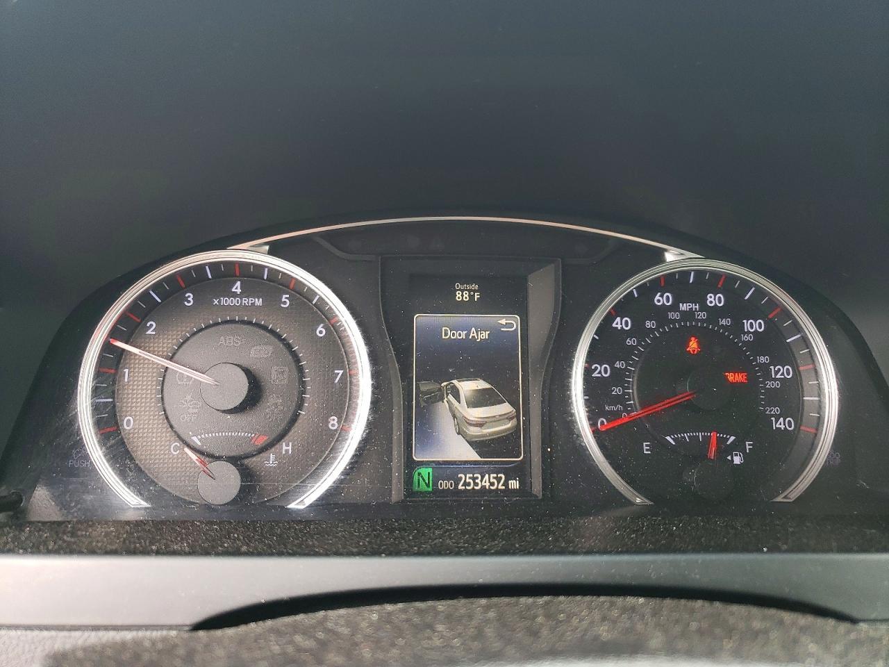 2015 TOYOTA CAMRY