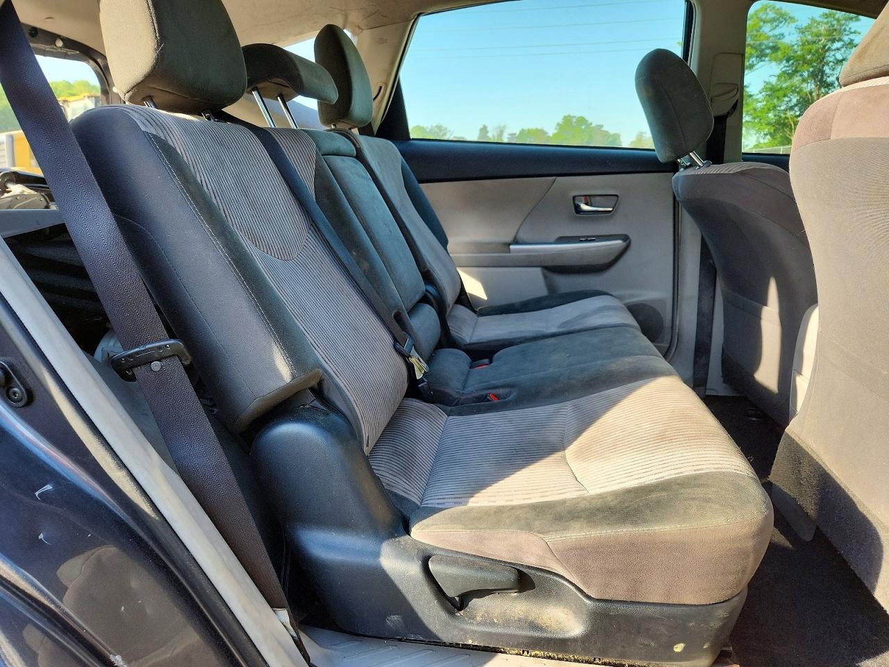 2016 TOYOTA PRIUS V